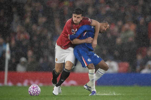 Premier League: Chelsea e United duelam de olho nas vagas europeias