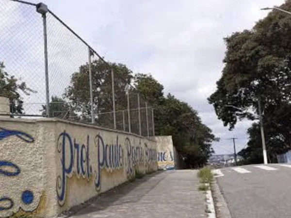 Alunos passam mal após inalar gás vindo de batalhão da PM em São Paulo