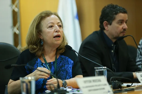 Ministério da Saúde exonera diretora do Departamento de HIV/Aids