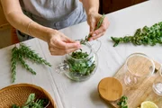 A nutricionista ensina a receita do chá