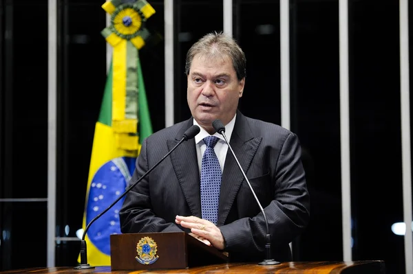 Ricardo Pessoa: Gim Argello pediu dinheiro para campanha no Senado