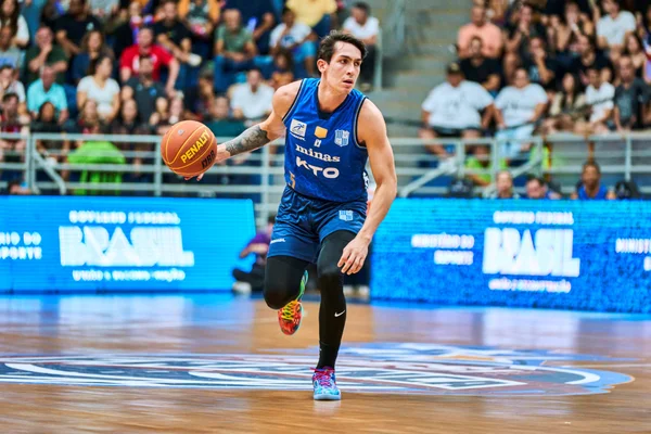 Foto colorida do jogo entre Franca e Minas, pela final do NBB - Metrópoles