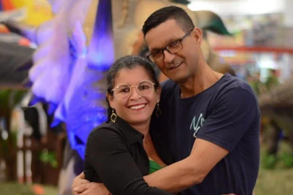 Imagem colorida de casal morto por jovem em Salto (SP)
