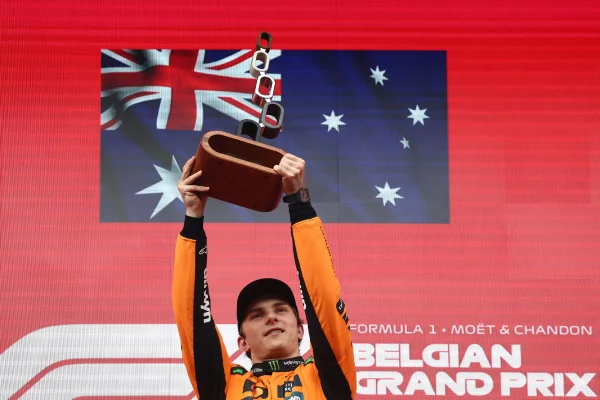 Imagem colorida do GP da Bélgica