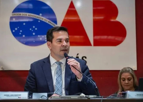 imagem colorida rafael lara martins presidente oab-go