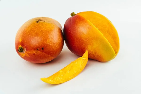 É temporada de manga. Aproveite a fruta em receitas fáceis e rápidas