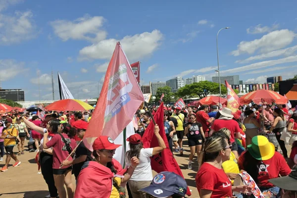 Apoiadores de Lula fazem “ato da virada” na Esplanada antes do 2º turno - destaque galeria Apoiadores de Lula fazem “ato da virada” na Esplanada antes do 2º turno - destaque galeria