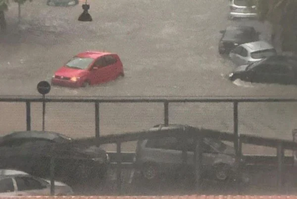 SP registra 3º maior volume de chuva dos últimos 64 anos em temporal