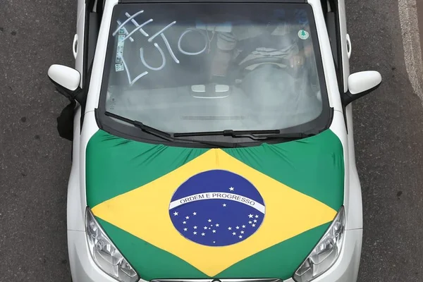 Após mortes, motoristas de app protestam: “Vivemos com medo”
