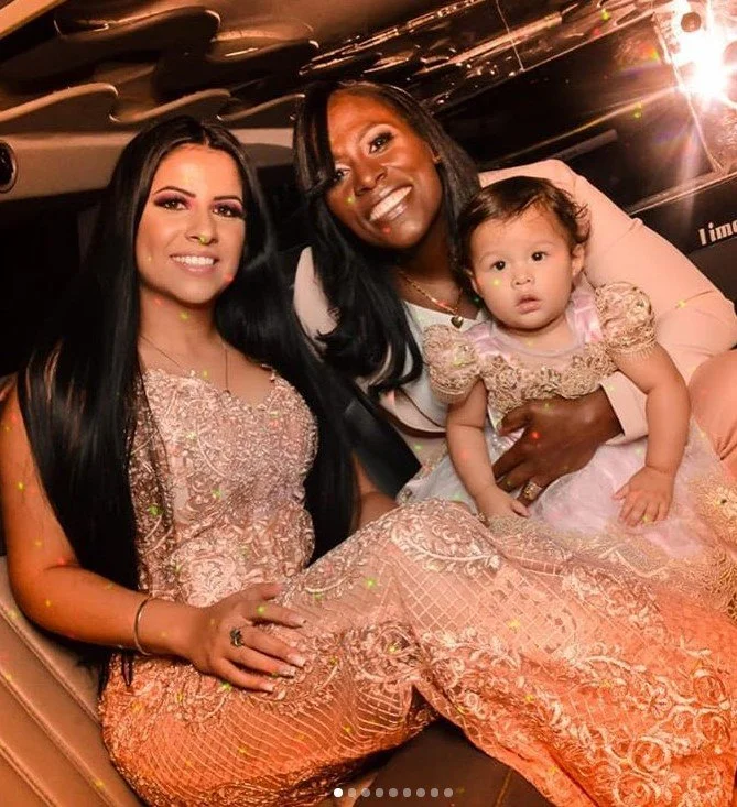 Ela ganhou um festão das mamães Ela ganhou um festão das mamães