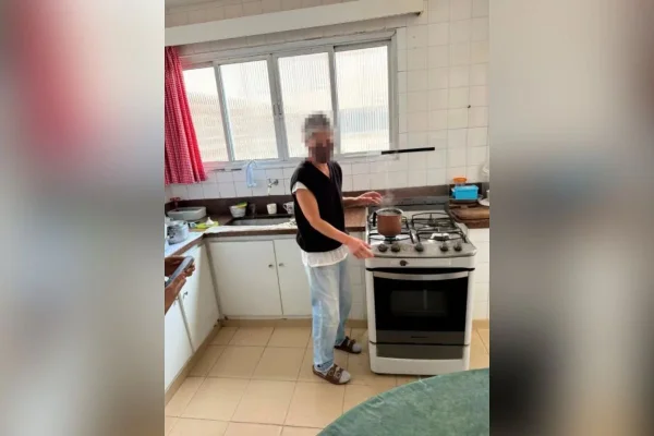 Imagem colorida mostra mulher resgatada de trabalho análogo à escravidão. Metrópoles