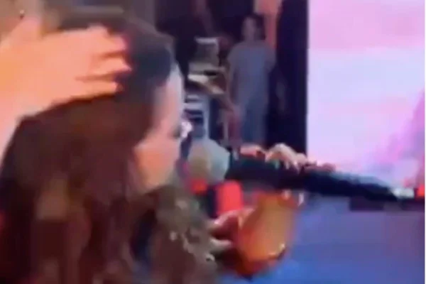 Em show após término com Zor, Maiara fala sobre “chifre”. Veja vídeo