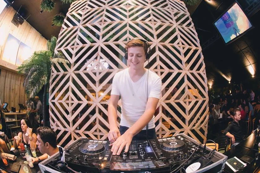 DJ Matheus Foncesa DJ Matheus Foncesa