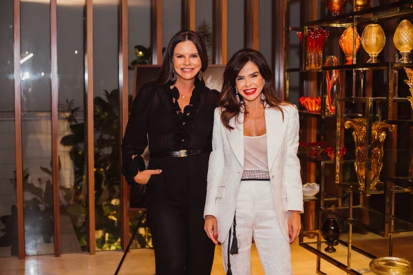 Vivianne Leão Piquet oferece noite de aniversário para Claudia Salomão