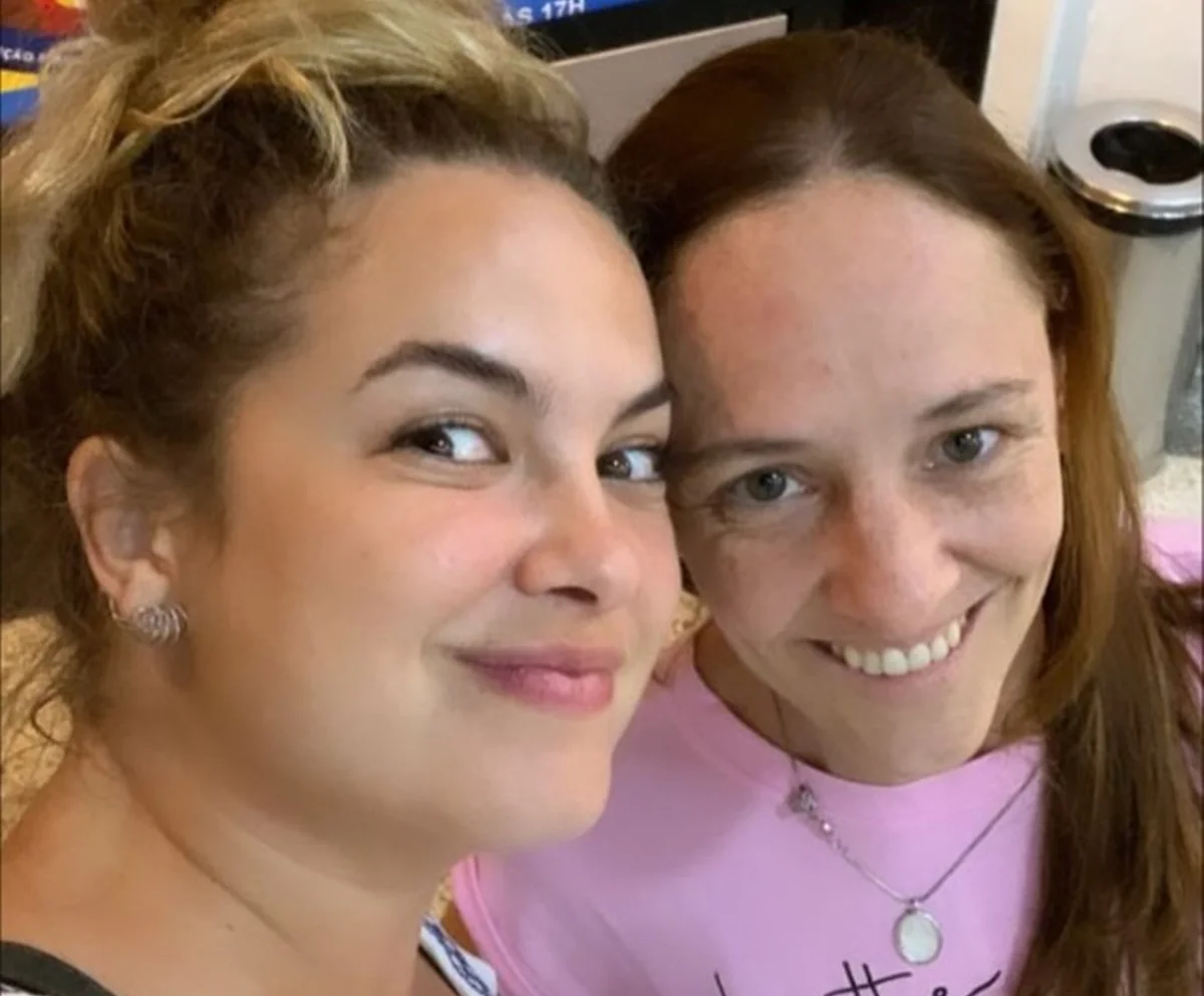 Lua Blanco e Marcela Nunes fazem selfie Lua Blanco e Marcela Nunes fazem selfie