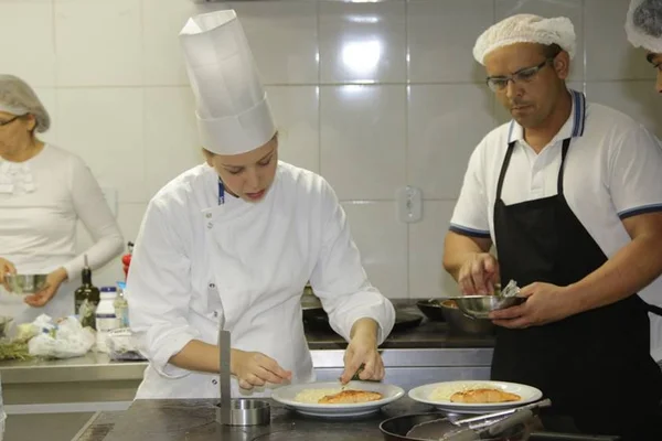 Senac-DF abre 753 vagas em cursos profissionalizantes gratuitos