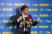 O pré-candidato Renan Santos durante coletiva de imprensa na Marcha dos Prefeitos O pré-candidato Renan Santos durante coletiva de imprensa na Marcha dos Prefeitos