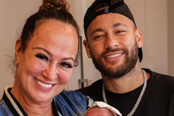 Foto colorida de Nadine Gonçalves e Neymar - Metrópoles