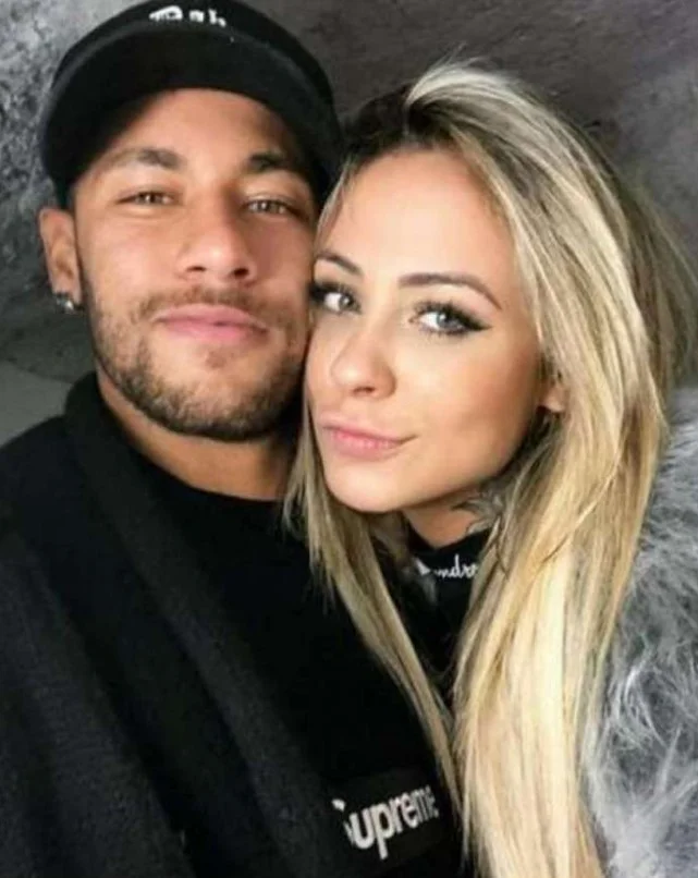 Neymar Jr. estaria de romance com Bruna Melissa Neymar Jr. estaria de romance com Bruna Melissa
