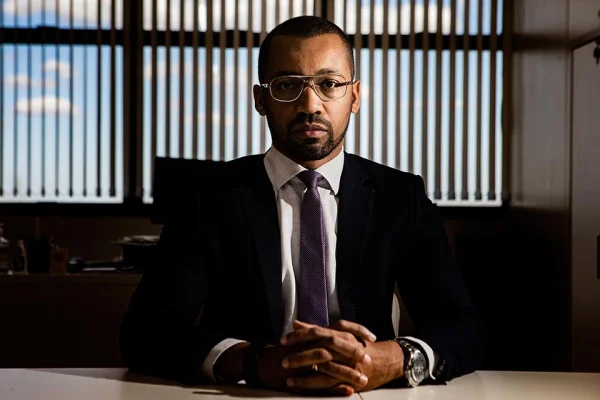 STF e CNJ repudiam ofensas racistas feitas contra juiz do DF e pedem investigação