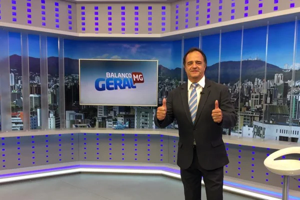 Foto colorida do apresentador de Televisão Mauro Tramonte - Metrópoles