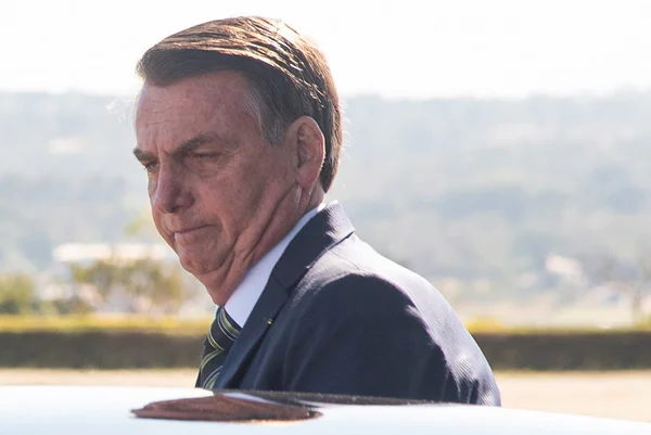 Bolsonaro diz que empresas poderão publicar balanço no DOU sem custo