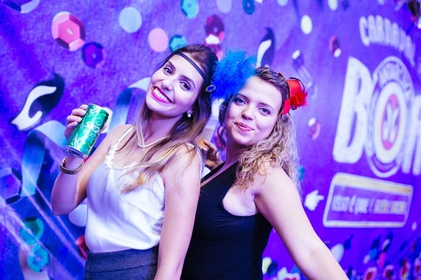 Gabriela Ávila e Elisa Oliveira Gabriela Ávila e Elisa Oliveira
