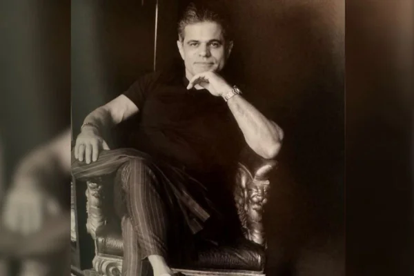 Foto em preto e branco do alfaiate João Camargo
