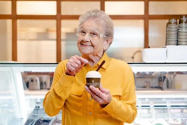 Sorveteria Bacio di Latte lança sabores com receita de Palmirinha