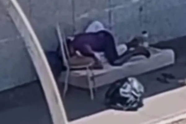 "Casal transão" gera revolta com nheco nheco em comércio na Asa Norte
