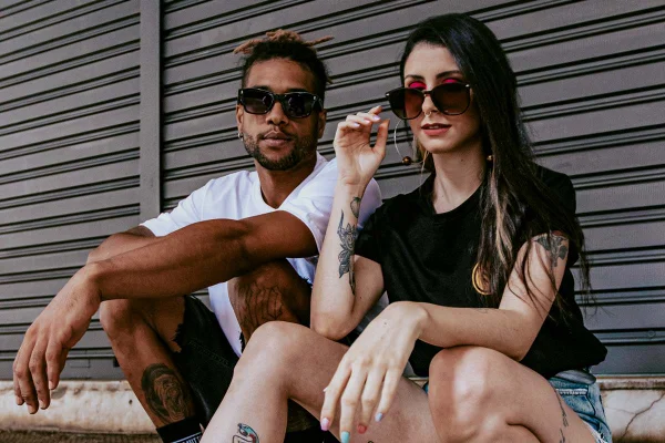 Campanha do drop Reinventando o básico, da marca brasiliense Muitas Coisas