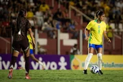 Foi a estreia da treinadora brasiliense Camilla Orlando