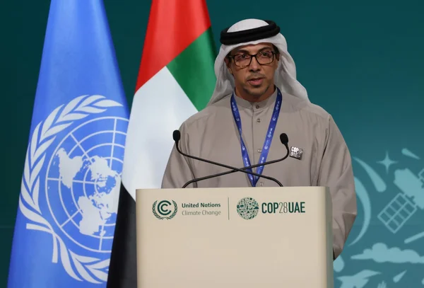 Imagem colorida de Mansour bin Zayed Al Nahyan