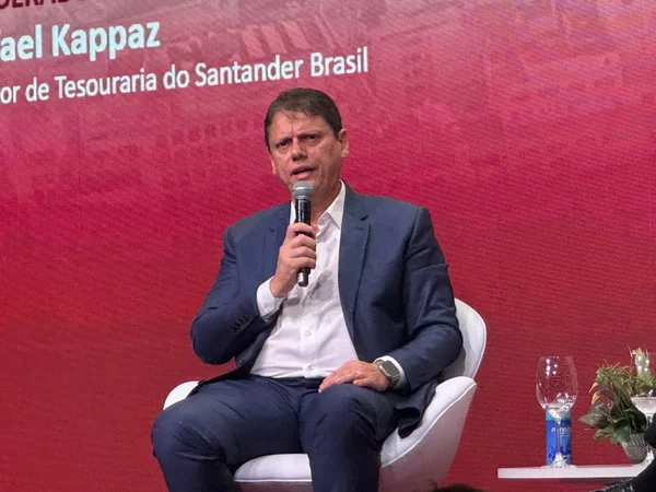 Tarcísio de Freitas, na 27ª Conferência Anual Santander - Metrópoles