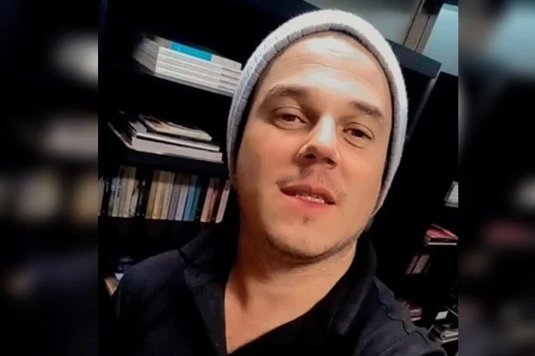 Psicólogo Jerry Souza da Costa é acusado por pacientes de aplicar golpe