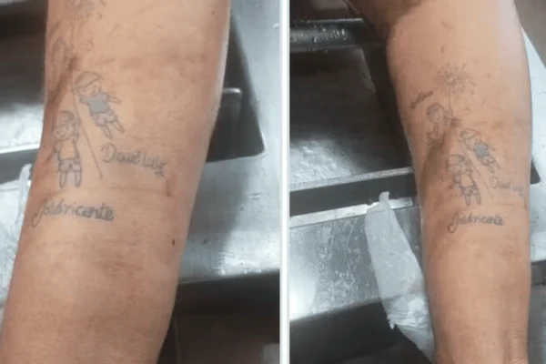 A vítima foi encontrada na Estrada do Lobo, por uma pessoa que caminhava pelo local. A funerária pede ajuda para identificar a vítima