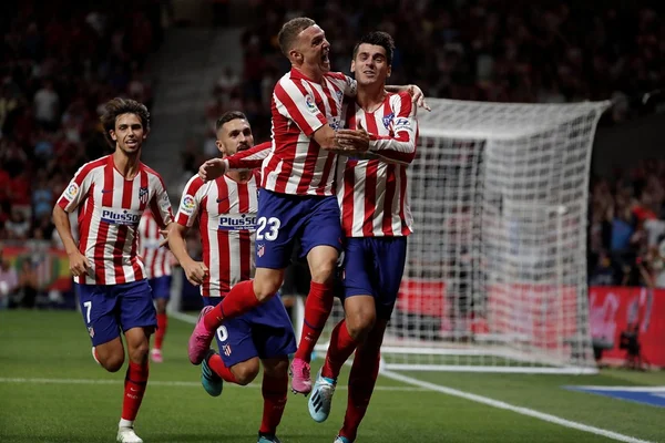 Apesar de expulsão de Renan Lodi, Atlético de Madrid supera Getafe