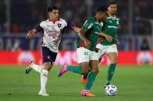 “O futebol está doente”, diz Abel Ferreira após vitória do Palmeiras - destaque galeria