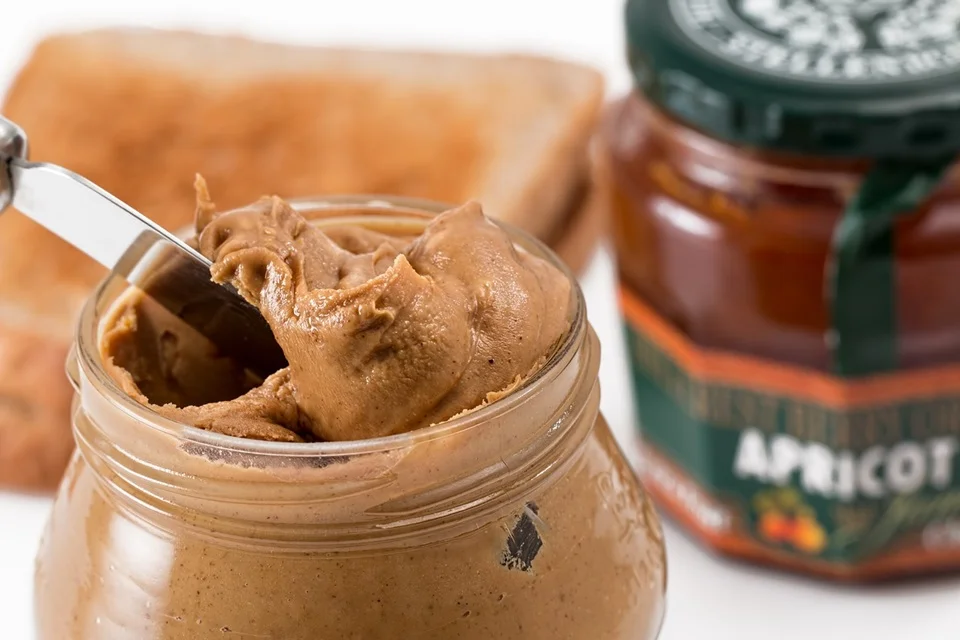 <b>Manteiga de tudo</b> – Se ainda existe uma castanha que não virou manteiga em 2019, ela vai passar por isso em 2020. O estudo prevê um crescimento vertiginoso de manteigas e pastas feitas de ingredientes como macadâmia, sementes de melancia e grão de bico <b>Manteiga de tudo</b> – Se ainda existe uma castanha que não virou manteiga em 2019, ela vai passar por isso em 2020. O estudo prevê um crescimento vertiginoso de manteigas e pastas feitas de ingredientes como macadâmia, sementes de melancia e grão de bico