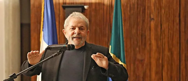 Justiça Federal do Rio de Janeiro também declara como suspensa a posse de Lula