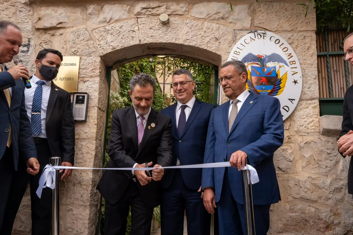Colômbia inaugura embaixada em Jerusalém em aceno a Israel