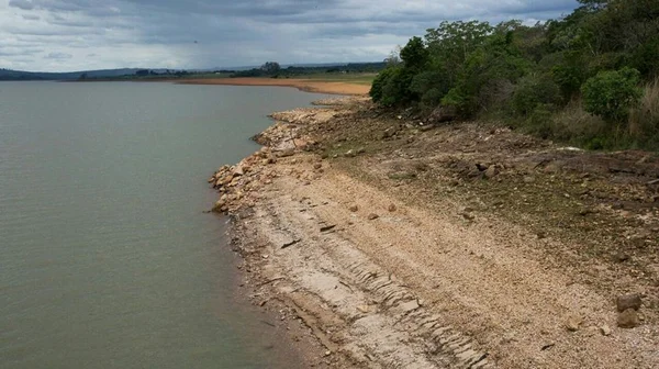 Caesb faz novo corte no abastecimento de água em Brazlândia