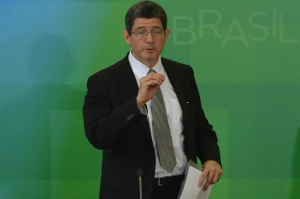 Orçamento de 2016 é prioridade do governo, diz ministro da Fazenda