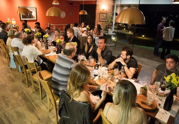 L’épice Food Lab faz série de jantares com marcas brasilienses