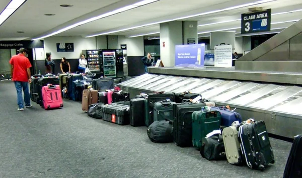 PF identifica outro caso de mala trocada por bagagem com drogas em aeroporto