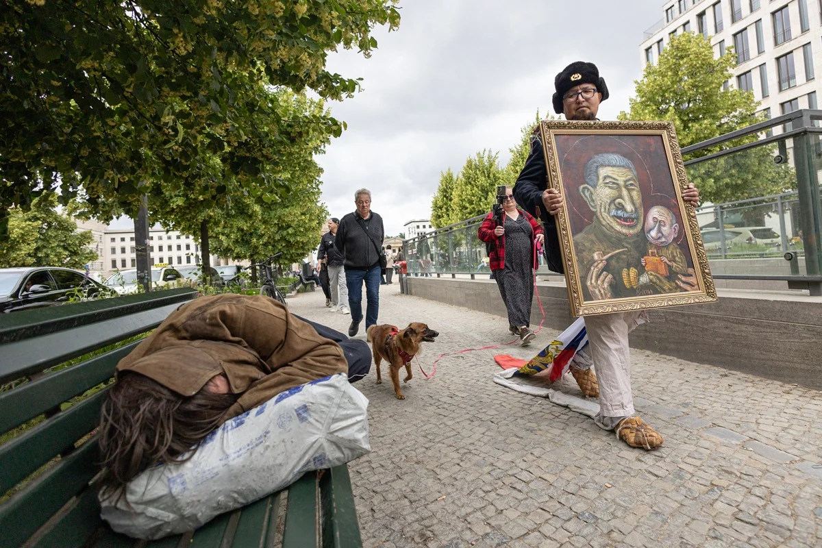 O artista Semyon Skrepetsky O artista Semyon Skrepetsky