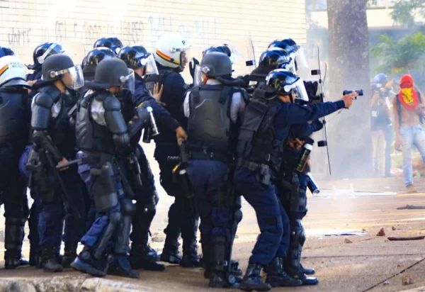 PMs que atiraram contra manifestantes no DF são afastados das ruas