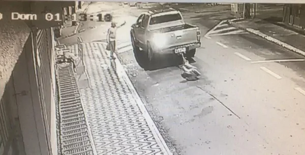 Polícia prende suspeitos de arrastarem morador de rua até a morte