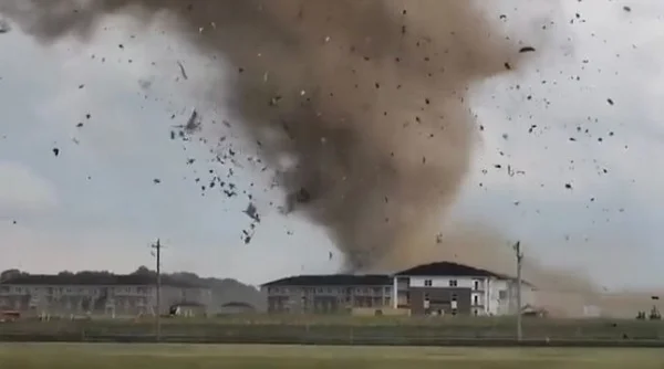 Vídeo tornado EUA