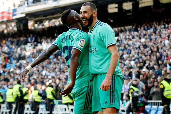 Vinícius Jr. e Karim Benzema